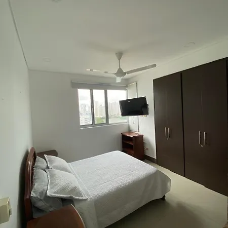 Oceanfront Luxury - A Pasos Del Centro Histórico Cartagena