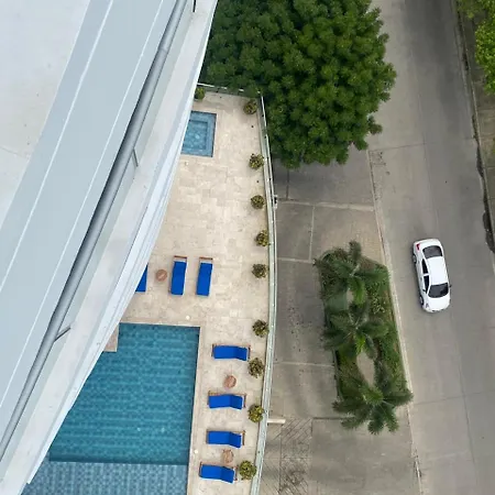 Oceanfront Luxury - A Pasos Del Centro Historico Apartment Cartagena