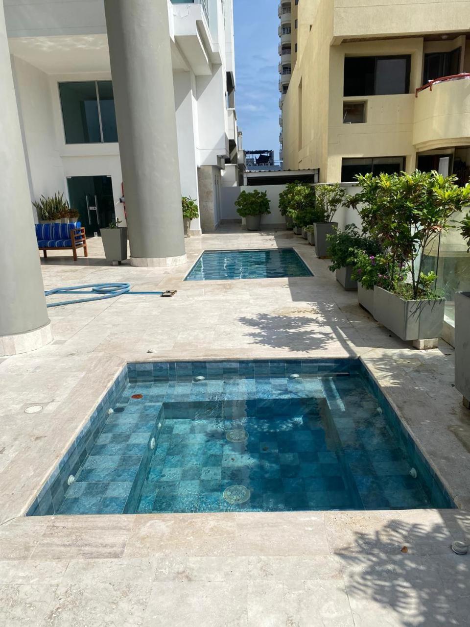 Apartamento Espacioso Apto En El Cabrero - 2br, Y Gran Balcón