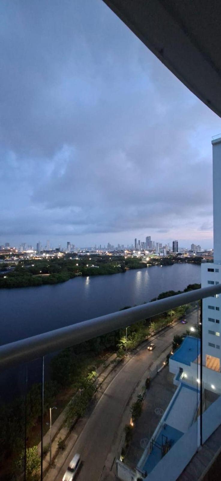 Espacioso Apto En El Cabrero - 2br, Y Gran Balcón Apartamento Cartagena